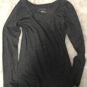 Long sleeve tee